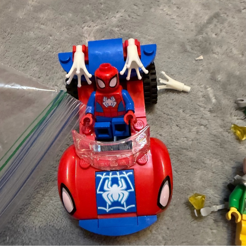 LEGO‎ Marvel 10789 Spider-Man Car & Doc Ock Minifigures Incomplete w/ - Picture 2 of 6